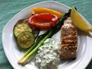 Grillet laks og grønt med tzatziki